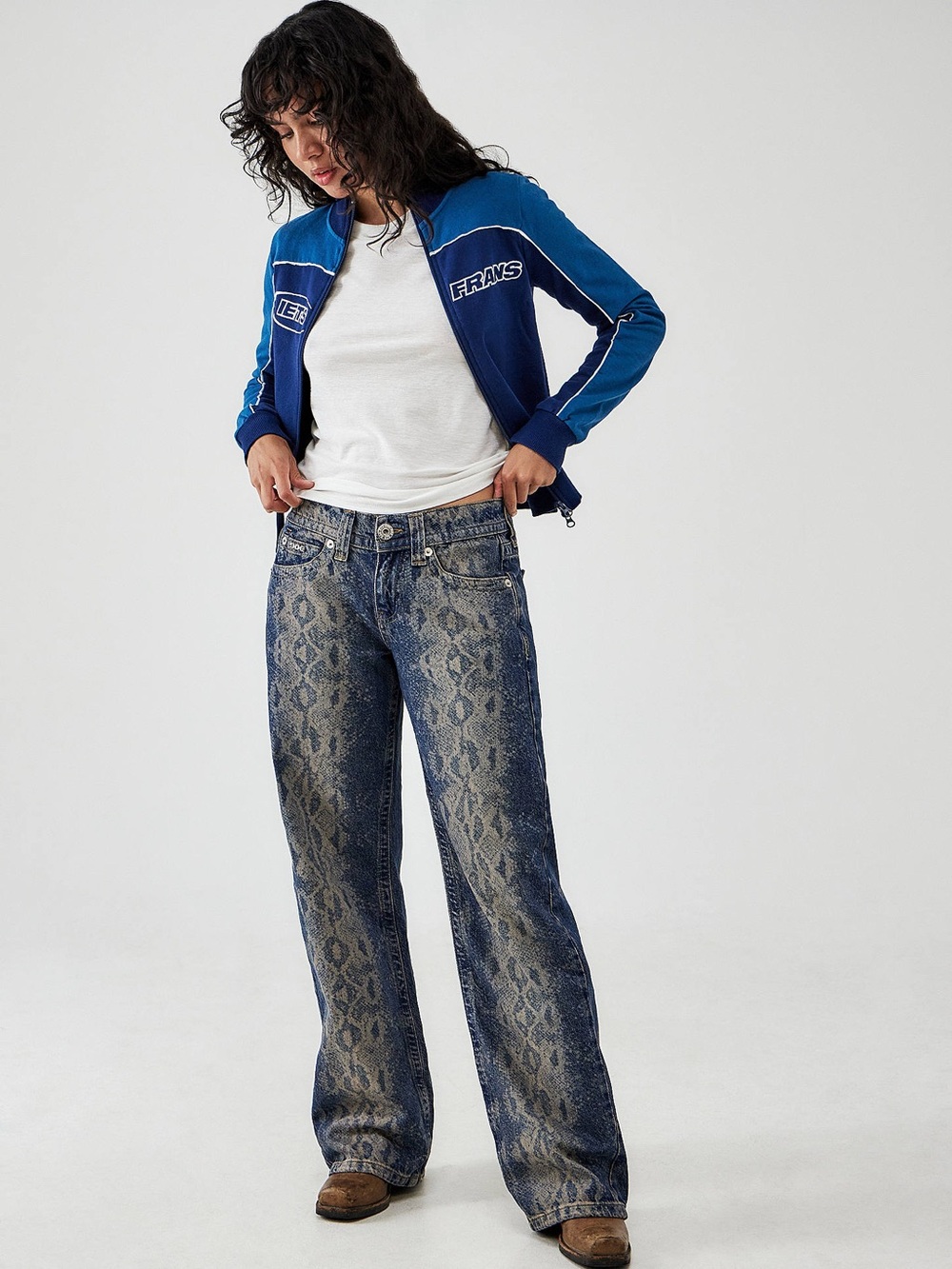 BDG Kayla Lowrise Snake Print Wide Leg Jean Blue Snakeskin Y2K Low Rise Size 30 - Picture 3 of 13